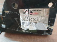 Original New Mitsubishi Pajero Left Front Bumper Bracket