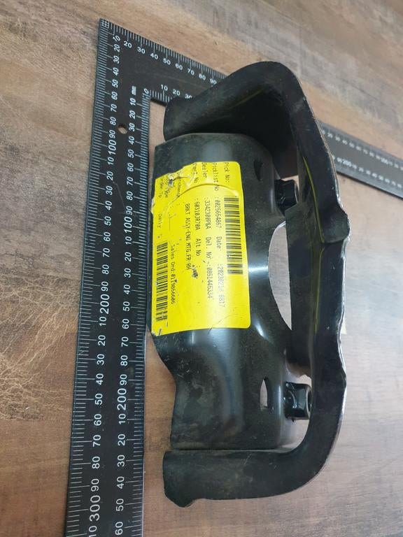 Original New Nissan Navara NP300 Right Engine Mount Bracket