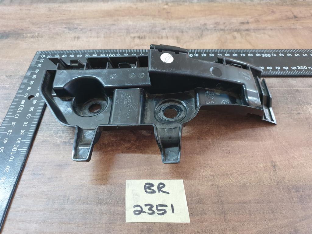 Original New Volkswagen Polo Right Rear Bumper Bracket