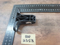 Original New Mercedes-Benz V-Class W447 Front Bumper To Crossmember Bracket