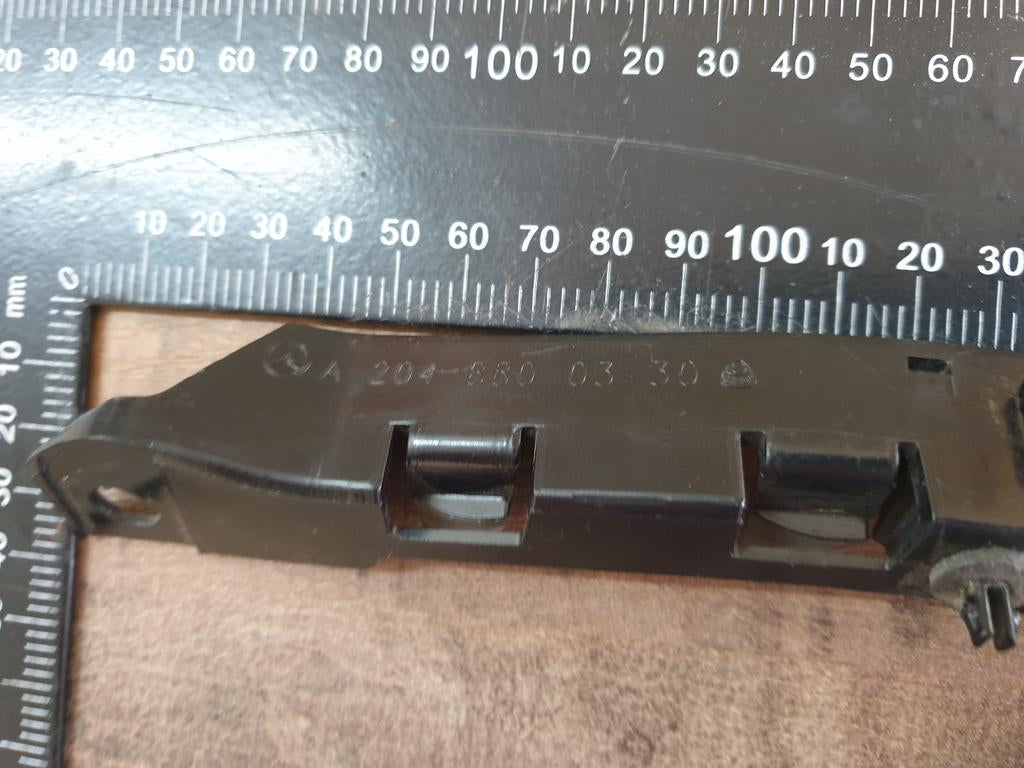 Original New Mercedes-Benz C-Class W204 Left Rear Bumper Bracket