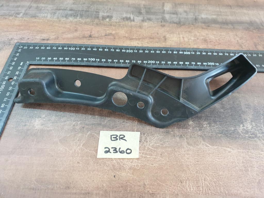 Original New Mercedes-Benz GLC W253 Left Front Bumper Lower Trim Cover Bracket