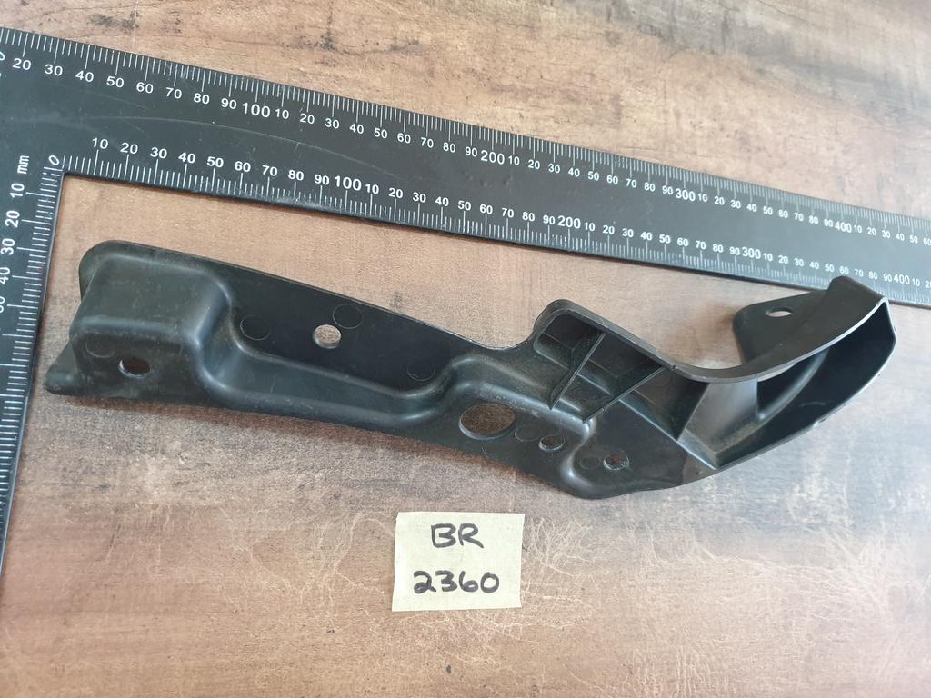 Original New Mercedes-Benz GLC W253 Left Front Bumper Lower Trim Cover Bracket