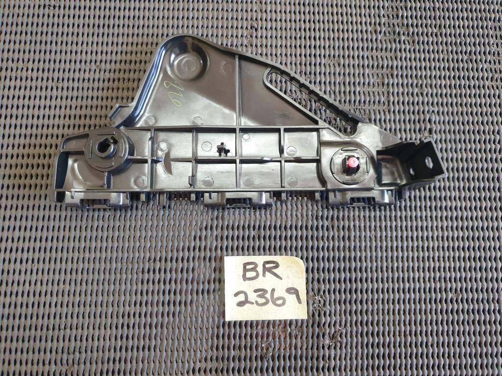 Original New Toyota Hilux Left Front Bumper Bracket