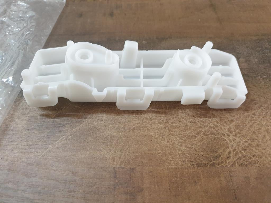 Original New JAC T8 2.0CDI LUX P Right Front Bumper Bracket