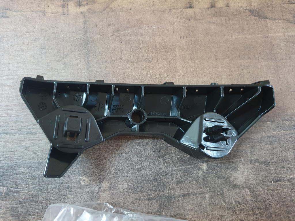 Original New Nissan Micra Left Front Bumper Bracket