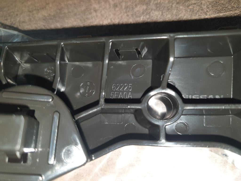 Original New Nissan Micra Left Front Bumper Bracket