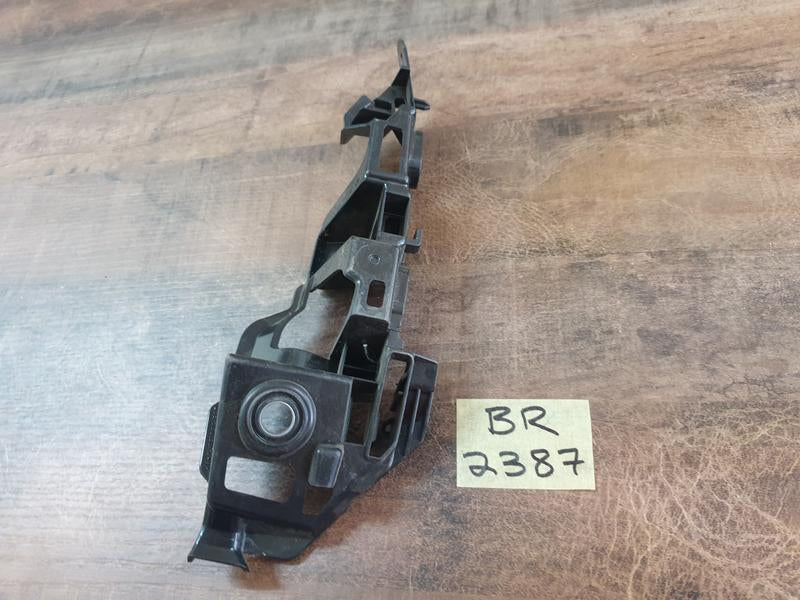 Original New Volkswagen Golf Left Front Bumper Bracket