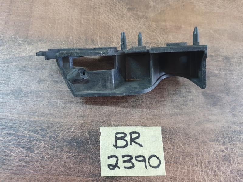 Original Used Audi A4 Right Front Outer Bumper Bracket