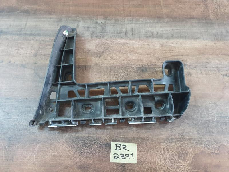 Original Used Volkswagen Caddy Right Rear Bumper Bracket