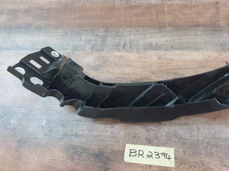 Volkswagen Aftermarket Right Front Headlight Bracket