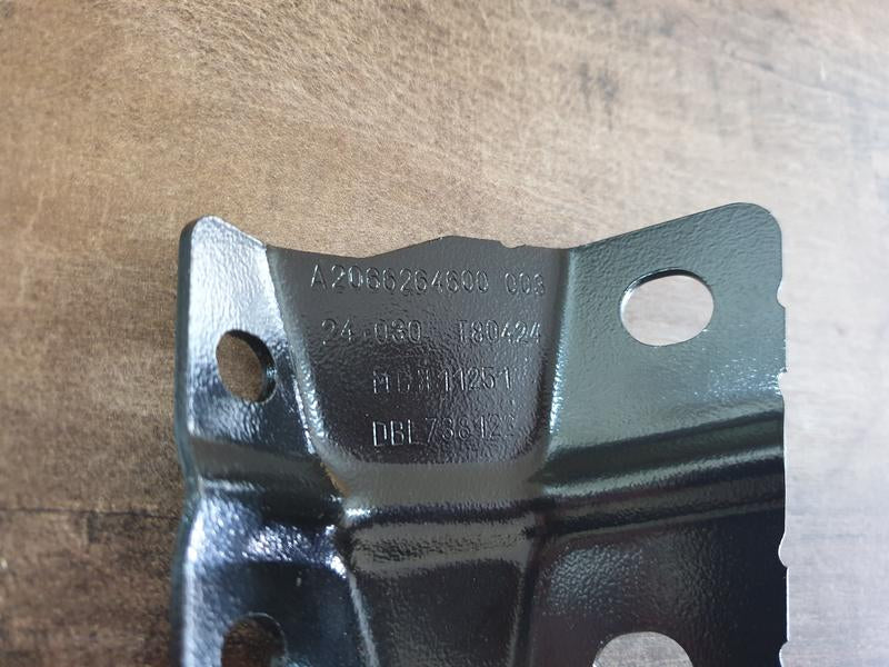 Original New Mercedes-Benz C-Class GLC W206 W254 Right Radiator Bracket