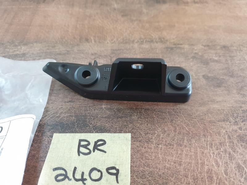 Original New BMW 3 Series Left Front Lower Bumper Bracket