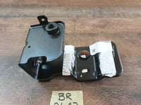 Original New Mercedes-Benz C-Class W204 Left Front Centre Crossmember Bracket