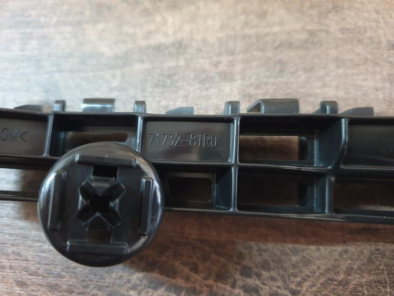 Original New Suzuki Celerio Toyota Vits Left Front Bumper Bracket