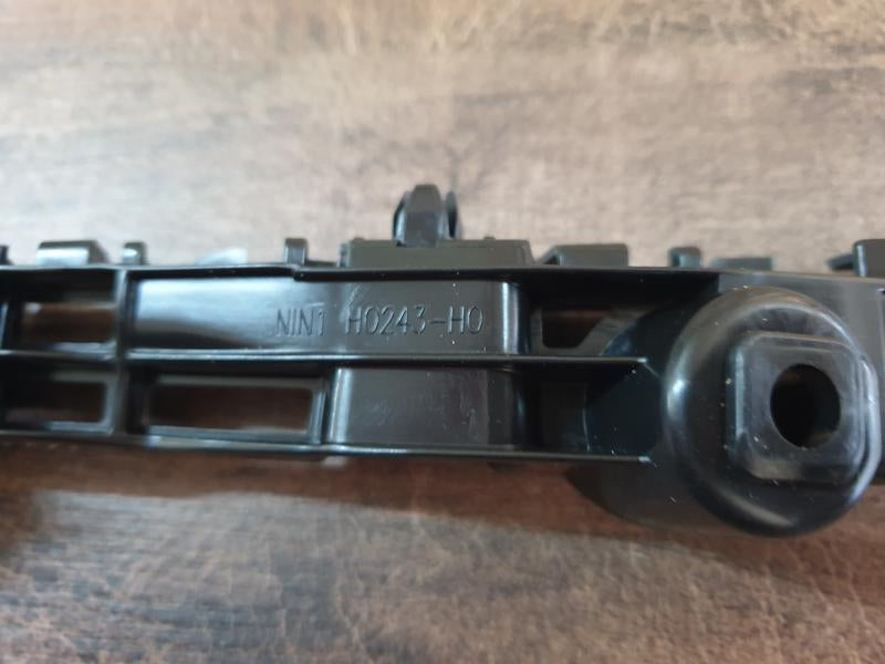 Original New Suzuki Celerio Toyota Vits Left Front Bumper Bracket