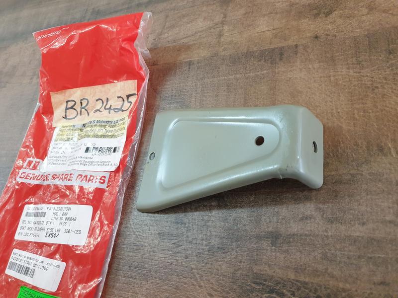 Original New Mahindra XUV 3X0 Left Rear Bumper Bracket
