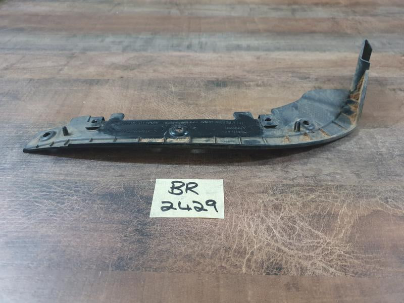 Original Used Mahindra XUV 3XO Left Front Bumper Wheel Arch Bracket