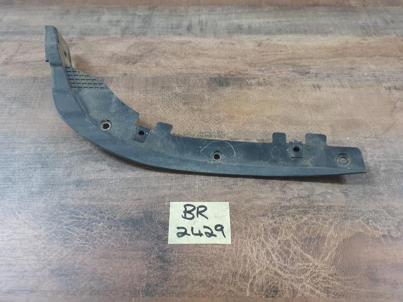 Original Used Mahindra XUV 3XO Left Front Bumper Wheel Arch Bracket