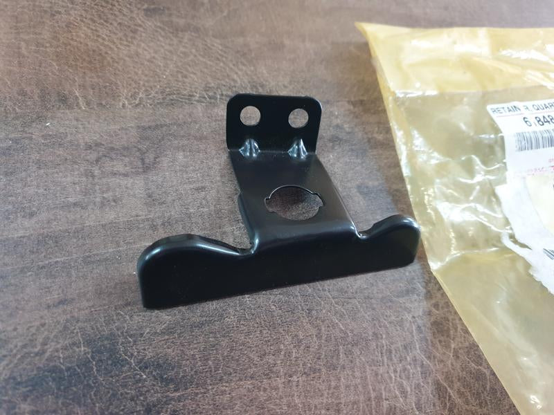Original New Toyota Fortuner Left Quarter Panel Clip Retainer