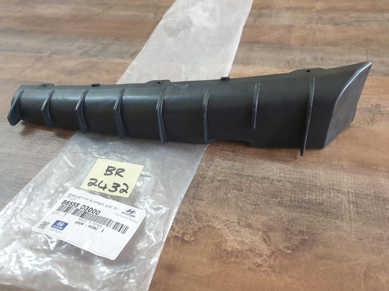 Original New Hyundai Tucson Left Front Bumper Bracket