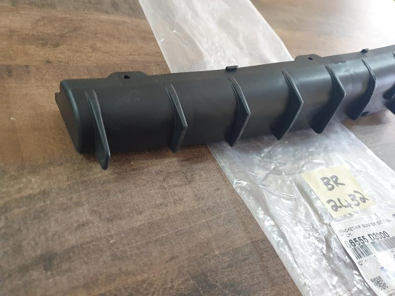 Original New Hyundai Tucson Left Front Bumper Bracket