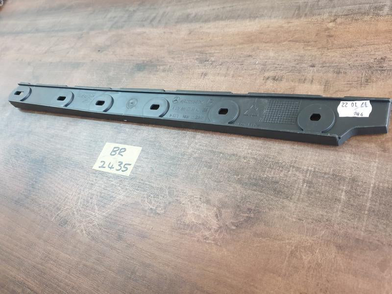 Original New Mercedes-Benz V-Class Vito W629 Left Rear Bumper Bracket