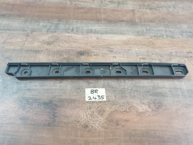 Original New Mercedes-Benz V-Class Vito W629 Left Rear Bumper Bracket