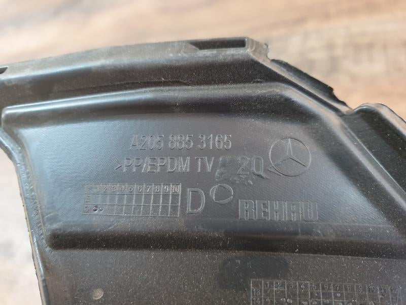 Original New Mercedes-Benz C-Class W205 Left Front Bumper Bracket