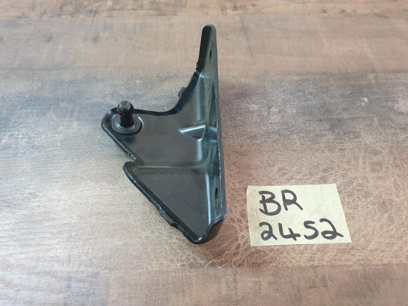 Original New Mercedes-Benz V-Class W447 Rear Left Boot Shock Lower Bracket