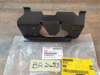 Original New Isuzu D-Max Engine Mounting Bracket