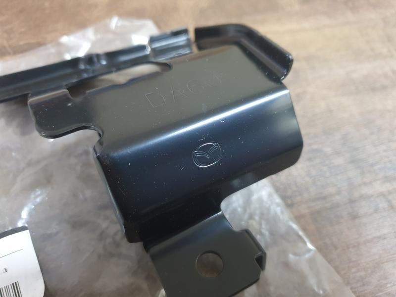 Original New Mazda CX-3 Right Airbag Bracket