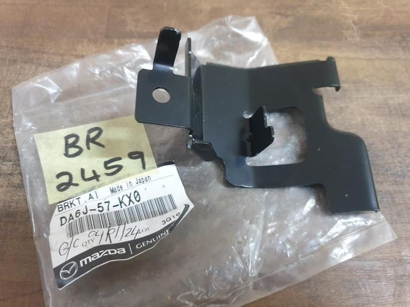 Original New Mazda CX-3 Right Airbag Bracket