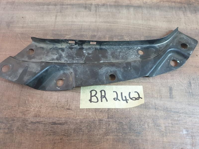 Original Used Volkswagen Polo Classic Right Upper Brace Lock Carrier Headlight Bracket