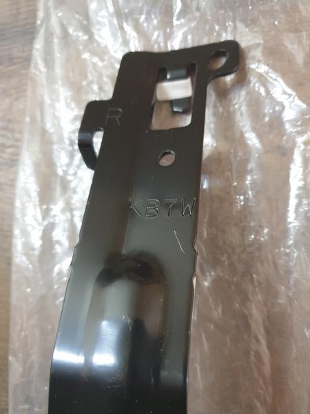 Original New Mazda CX-5 Right Rear Bumper Inner Bracket
