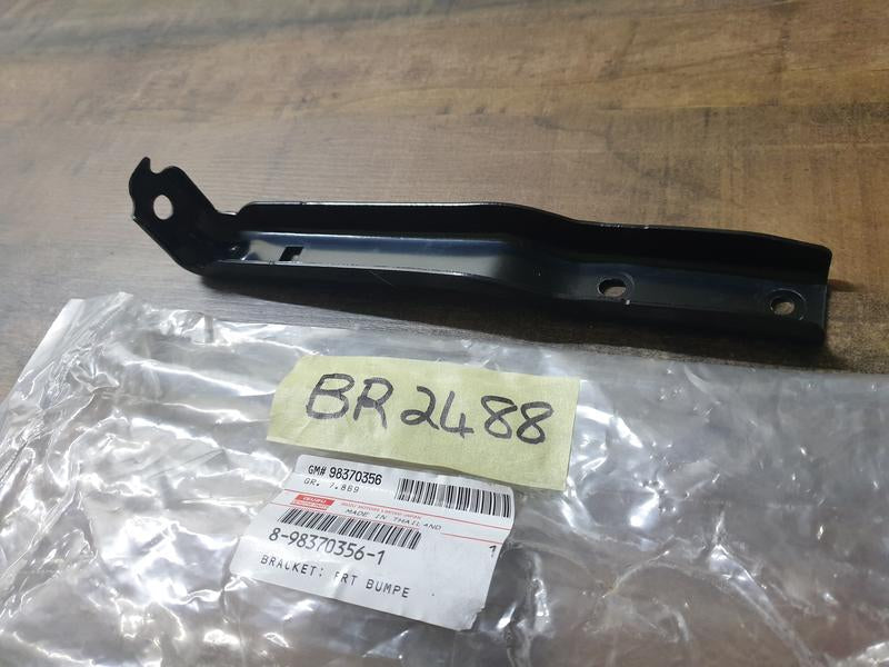 Original Used Isuzu D-Max Front Bumper Outer Bracket