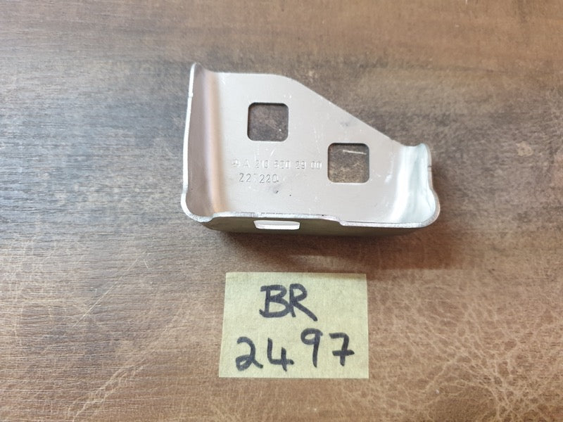 Original New Mercedes-Benz GLC Coupe C253 Right Front Headlight Bottom Holder Bracket