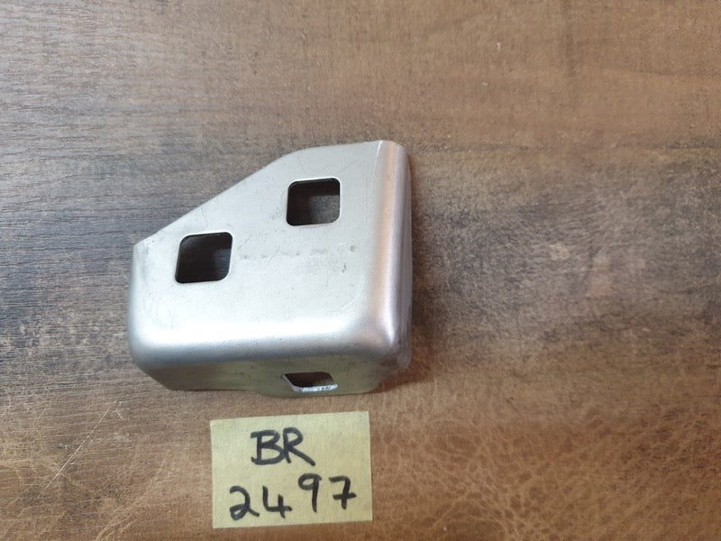 Original New Mercedes-Benz GLC Coupe C253 Right Front Headlight Bottom Holder Bracket