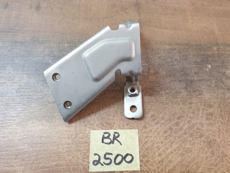 Original New Mercedes-Benz GLC Coupe C253 Front Water Pump Bracket