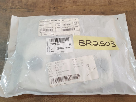 Original New Volkswagen Transporter Rear Bumper Parking Aid PDC Sensor Mounting Bracket Set