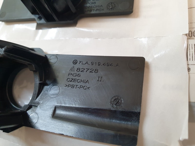Original New Volkswagen Transporter Rear Bumper Parking Aid PDC Sensor Mounting Bracket Set