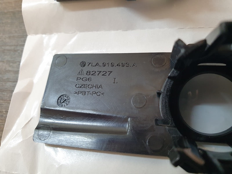 Original New Volkswagen Transporter Rear Bumper Parking Aid PDC Sensor Mounting Bracket Set