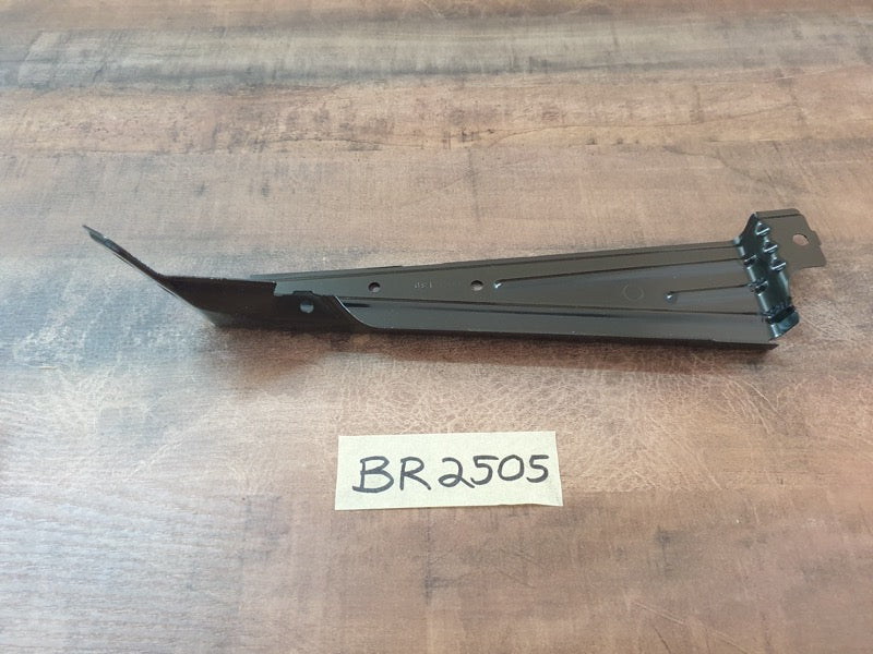 Original New BMW X3 F25 Left Front Lower Fender Bracket