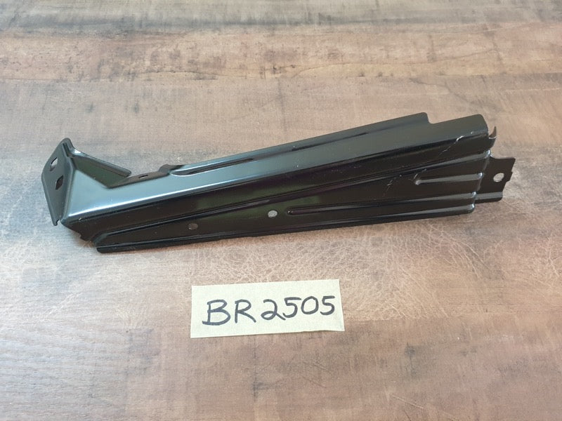 Original New BMW X3 F25 Left Front Lower Fender Bracket