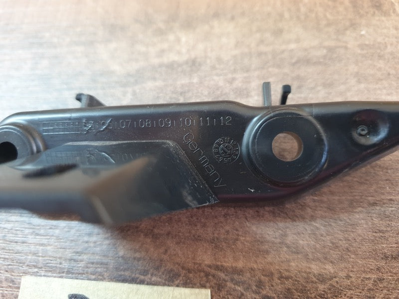 Original New BMW 3 Series G20 G21 Right Front Lower Bumper Guide