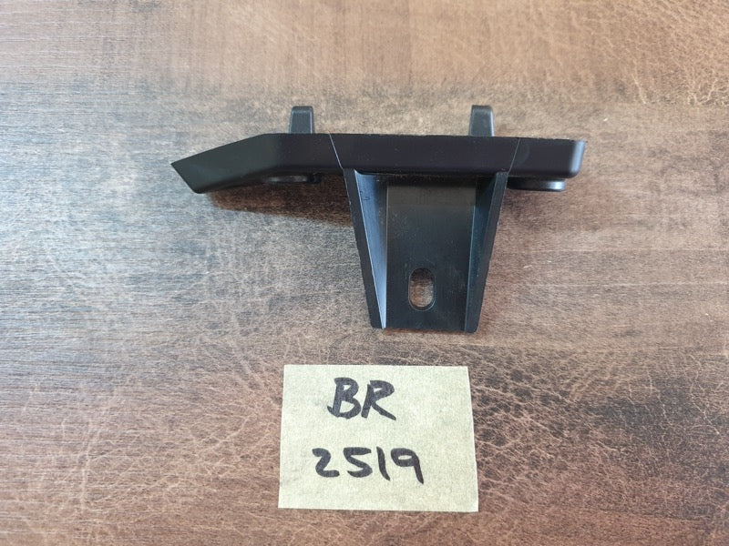 Original New BMW 3 Series G20 G21 Right Front Lower Bumper Guide
