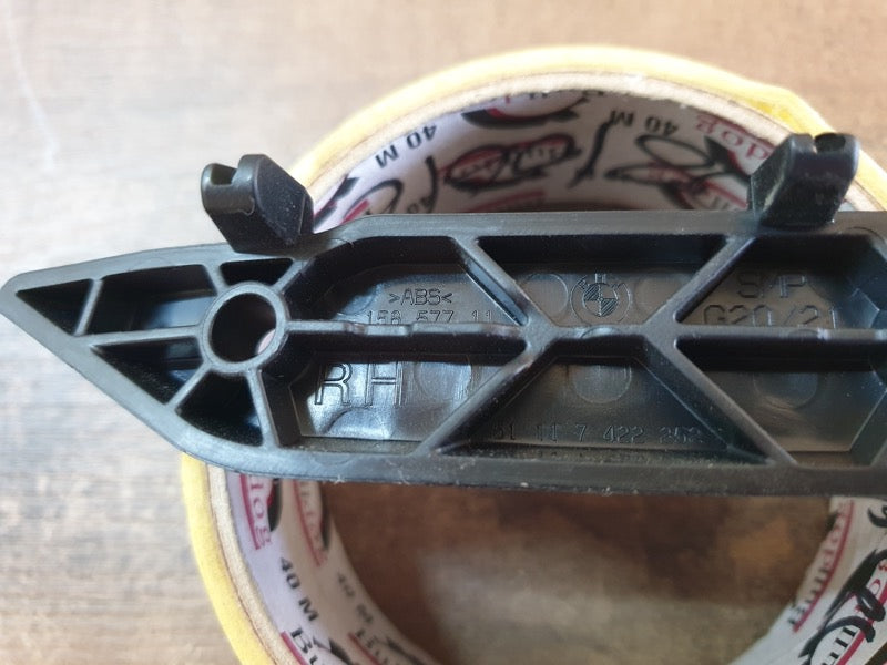 Original New BMW 3 Series G20 G21 Right Front Lower Bumper Guide