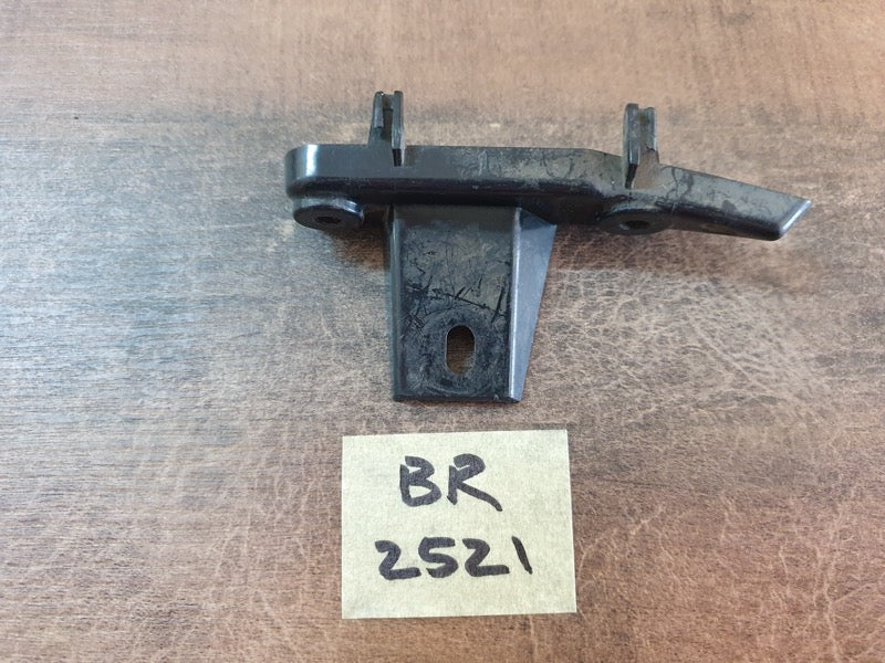Original Used BMW 3 Series G20 G21 Right Front Lower Bumper Guide