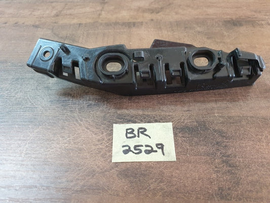 Original Used Volkswagen Tiguan Right Front Bumper Bracket