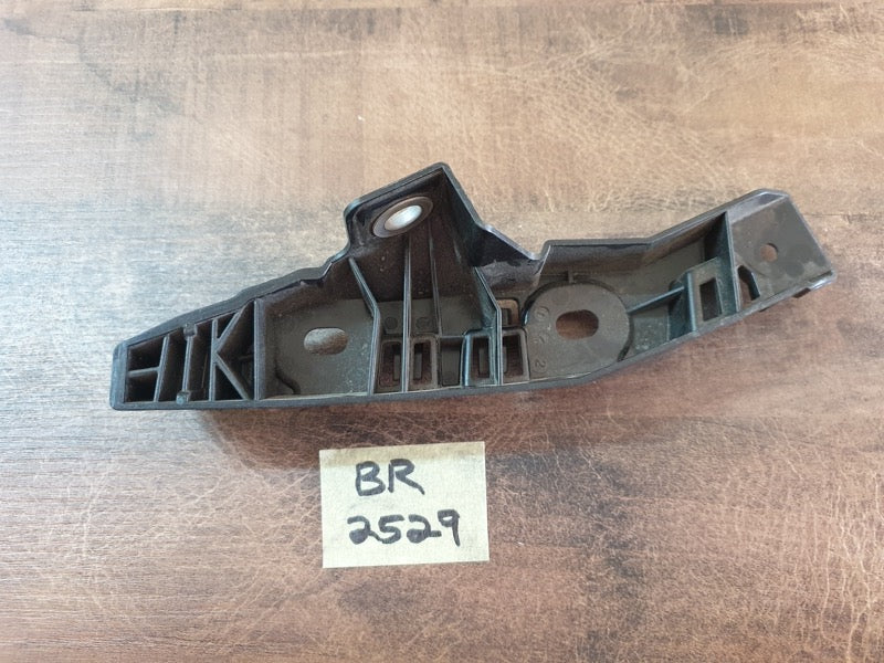 Original Used Volkswagen Tiguan Right Front Bumper Bracket